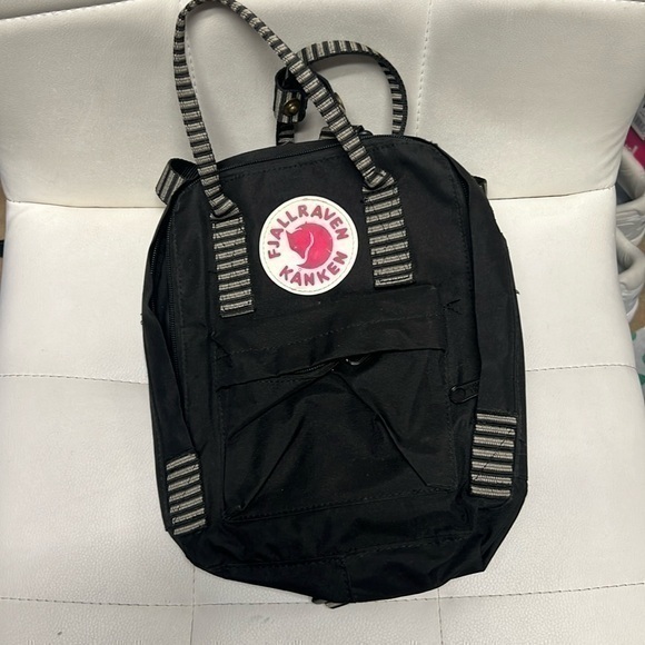 Black Mini Fjallraven Kånken Backpack - Picture 1 of 3